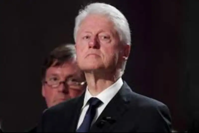 بیل کلینتون از مردم آمریکا خواست به پاخیزند