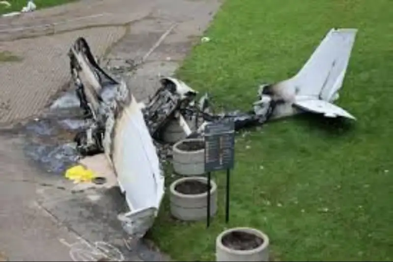 سقوط هواپیمای شخصی هنگام برخاستن از فرودگاهی در آمریکا