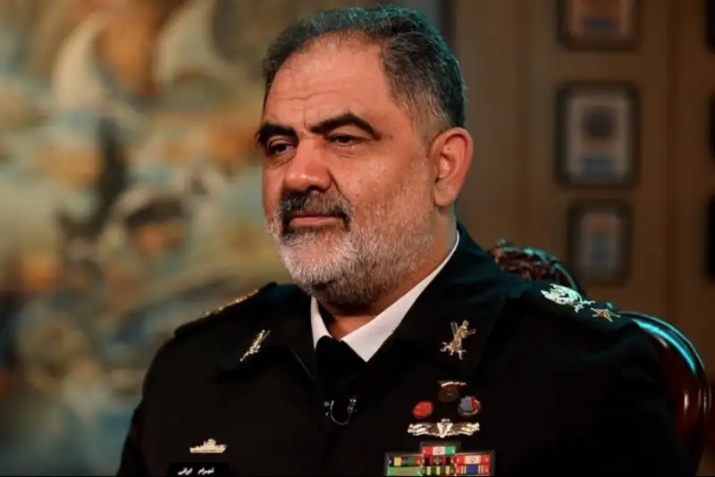 دریادار ایرانی: امنیت کشتیرانی ایران در آب های بین‌المللی تأمین شد