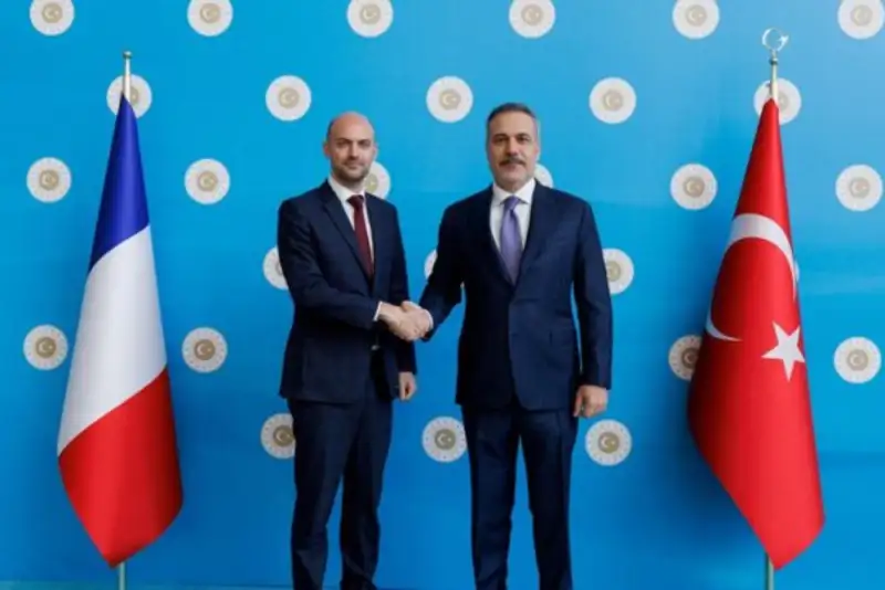 تحولات ایران از محورهای دیدار وزیران خارجه ترکیه و فرانسه