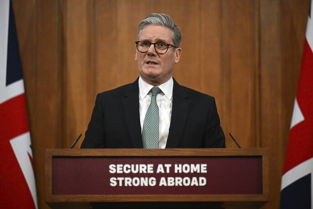 پس از 8 سال نخست وزیر انگلیس به چین سفر کرد