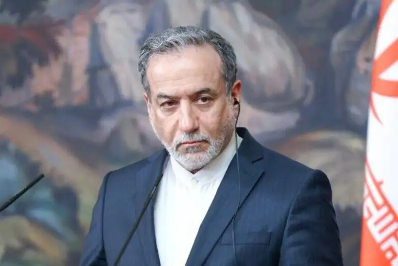 وزیر امور خارجه: اروپا مرتکب یک اشتباه راهبردی بزرگ شد