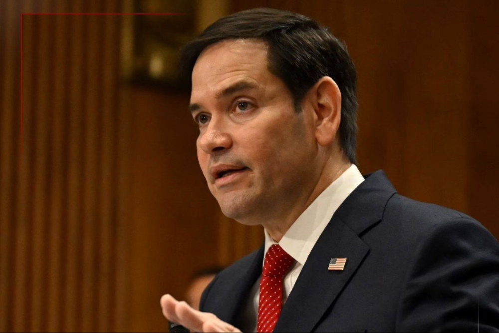 ممنوعیت ورود مقامات ارشد ایران و خانواده‌هایشان به آمریکا