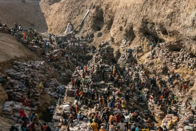 ریزش معدن در کنگو جان بیش از 200 نفر را گرفت