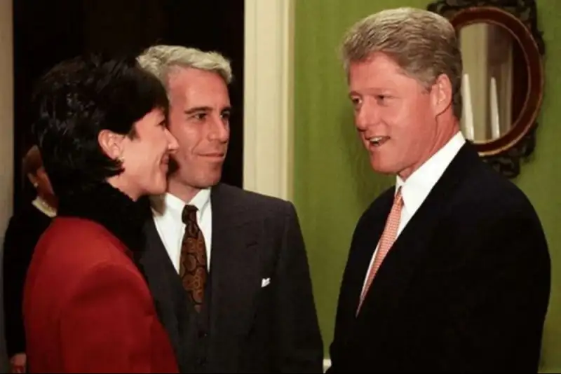 ادامه رسوایی کلینتون در پرونده جفری اپستین