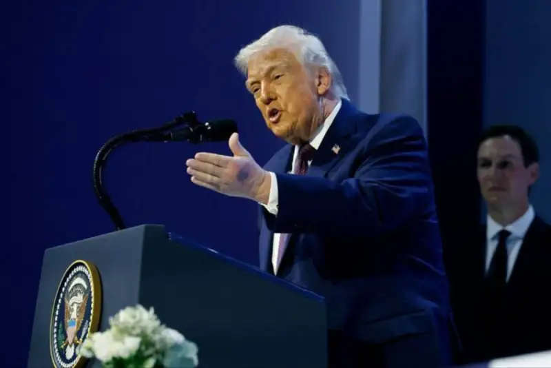 ترامپ: دیگر به ایالت‌های دموکرات کمک نمی‌کنم