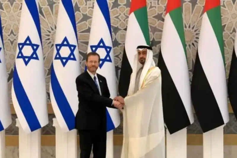 امارات ارتباط خود با اداره نوار غزه را رد کرد