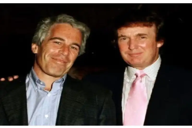 ترامپ: اپستین برای ضربه زدن به من توطئه کرده؛ دوست او نبودم