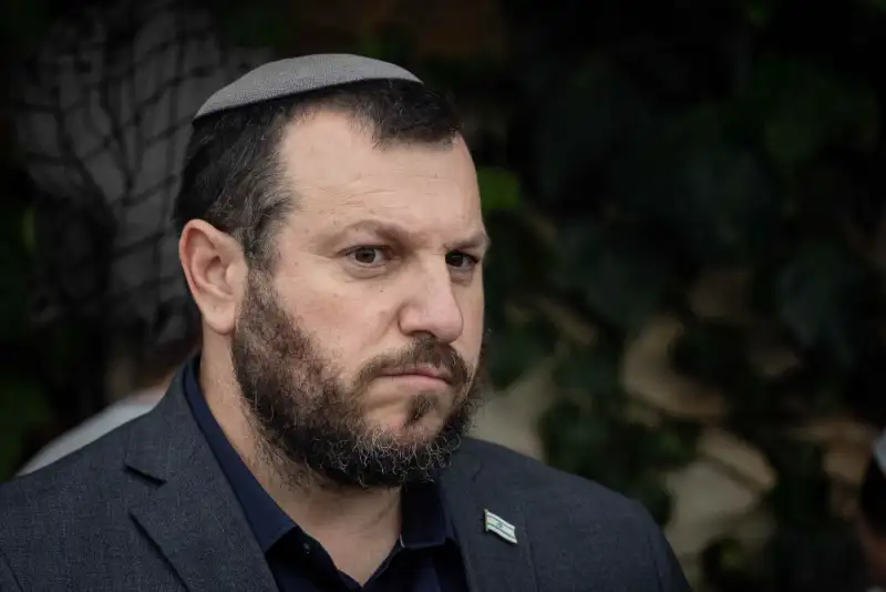 افشاگری وزیر اسرائیلی: مأموران ما هم‌اکنون در داخل ایران فعال هستند