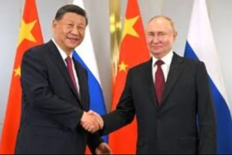 پوتین: روابط روسیه و چین مثال‌زدنی است