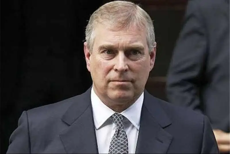 رسوایی اپستین، شاهزاده اندرو را مجبور به ترک اقامتگاه سلطنتی کرد