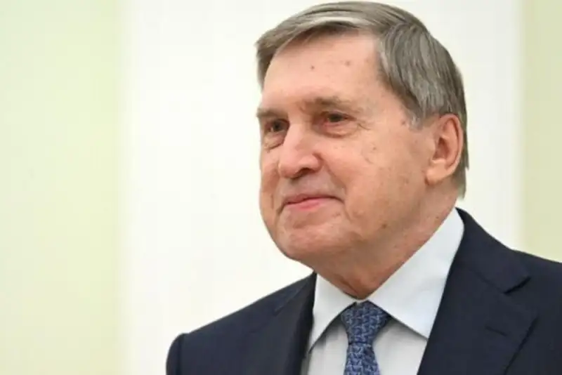 دستیار کرملین از توجه ویژه رهبران روسیه و چین به اوضاع پیرامون ایران خبر داد