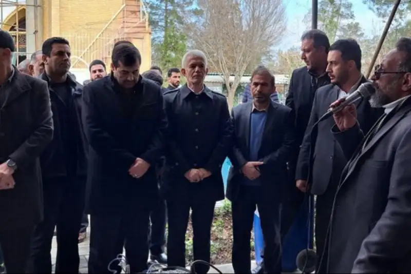 تجدید بیعت وزیر و جامعه ورزش با شهدا