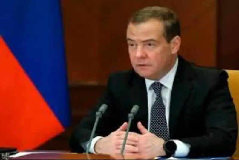 مدودف: اروپا با تحریم گاز روسیه خود را در تله عظیم گرفتار کرده است