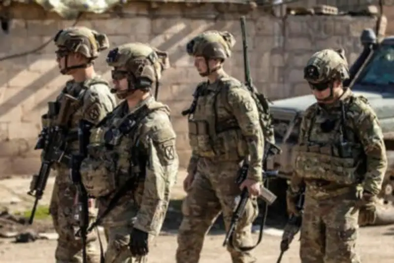 خروج نیروهای آمریکایی از پایگاه الشدادی در حسکه آغاز شد