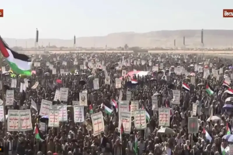 راهپیمایی میلیونی یمنی‌ها در حمایت از فلسطین