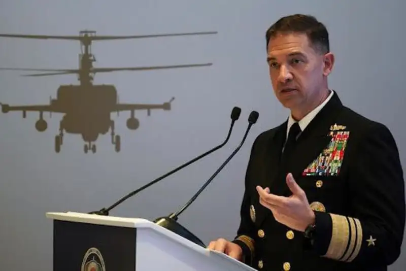 معنای مشارکت فرمانده سنتکام در گفت‌وگوهای مسقط چیست؟