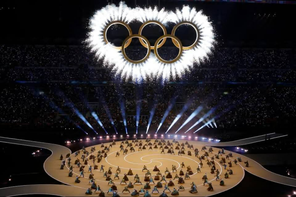 لحظه رژه کاروان ایران در المپیک زمستانی 2026