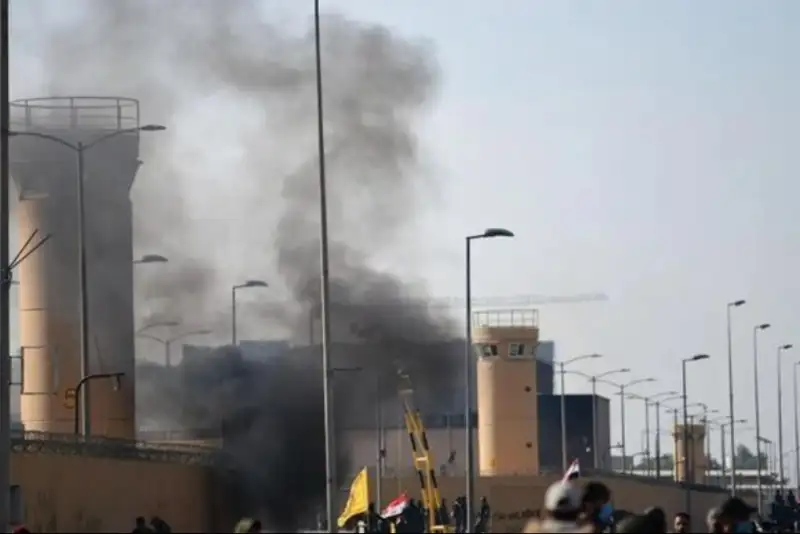 انفجار کنترل‌شده در مرکز پشتیبانی سفارت آمریکا در بغداد