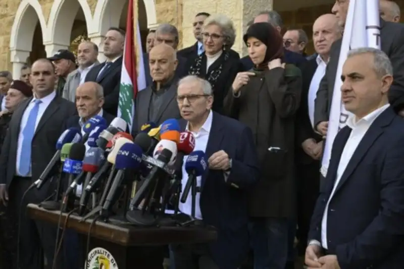 نواف سلام: بازسازی جنوب لبنان به منزله تعهد ملی است