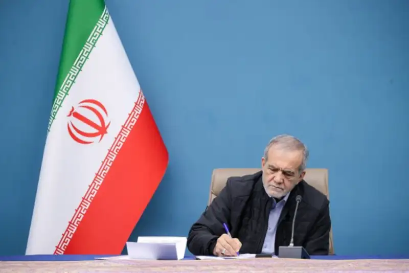 پزشکیان قهرمانی تیم ملی فوتسال ایران در جام ملت‌های آسیا را تبریک گفت