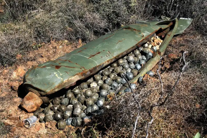 معامله مخفیانه آمریکا برای خرید بمب‌های خوشه‌ای از رژیم اسرائیل