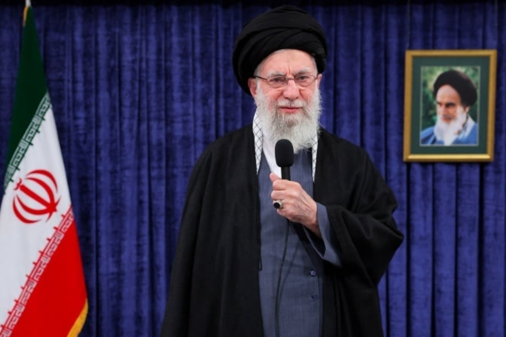 Аятолла Хаменеи: Вы, иранцы, проявили свою волю и стойкость