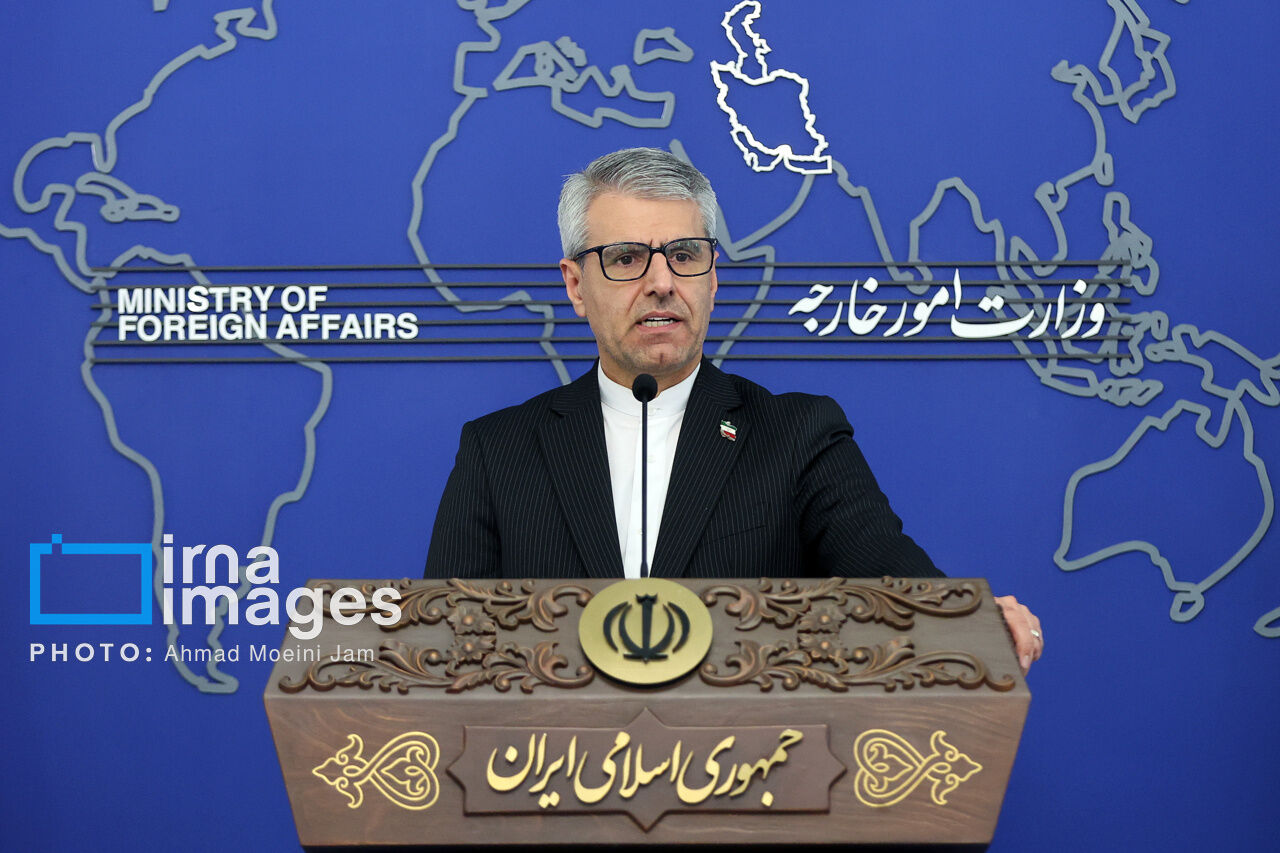 Iran says there were no plans to hold talks with US outside Oman