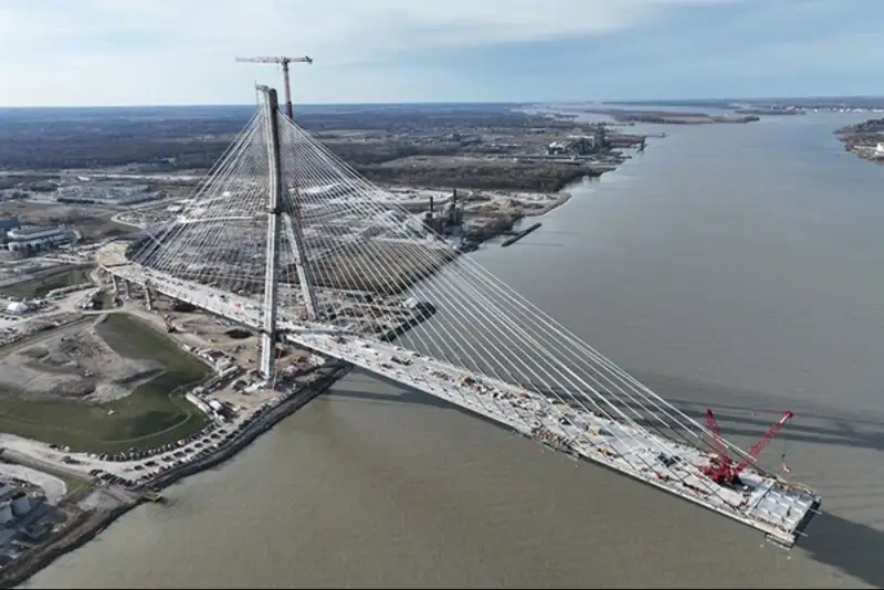 ترامپ مانع افتتاح پل میان آمریکا و کانادا شد