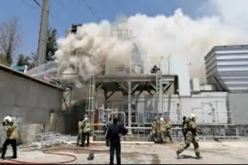 مهار آتش‌سوزی نیروگاه طرشت/ علت آتش‌سوزی چه بود؟