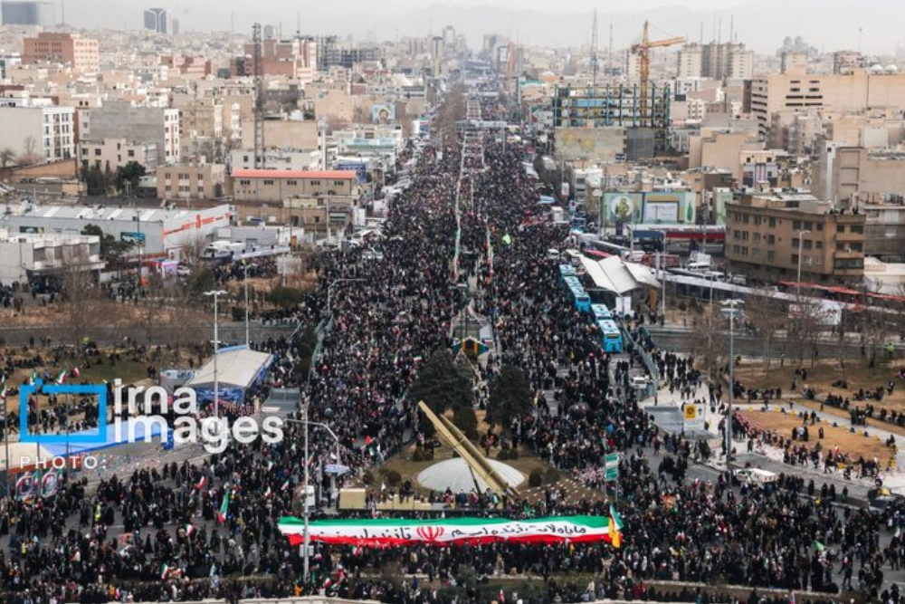 گزارش تصویری | عکس های منتخب راهپیمایی 22 بهمن در تهران