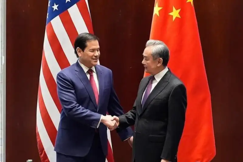 چرا دیدار وزرای خارجه چین و آمریکا در مونیخ پشت درهای بسته برگزار شد؟