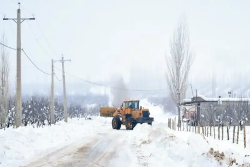 سمنانی‌ها منتظر برف و کولاک باشند
