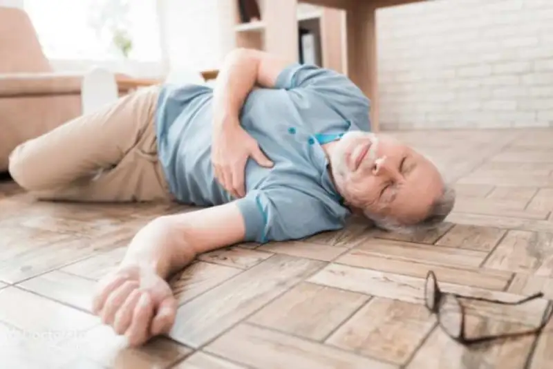 در مواجهه با تشنج چه باید کرد؟