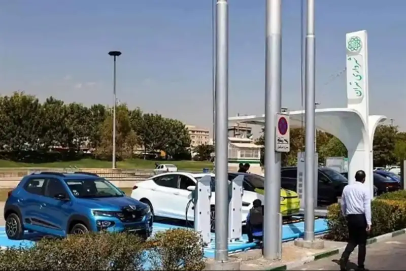 خودروهای برقی مشمول معاینه فنی می‌شوند؟