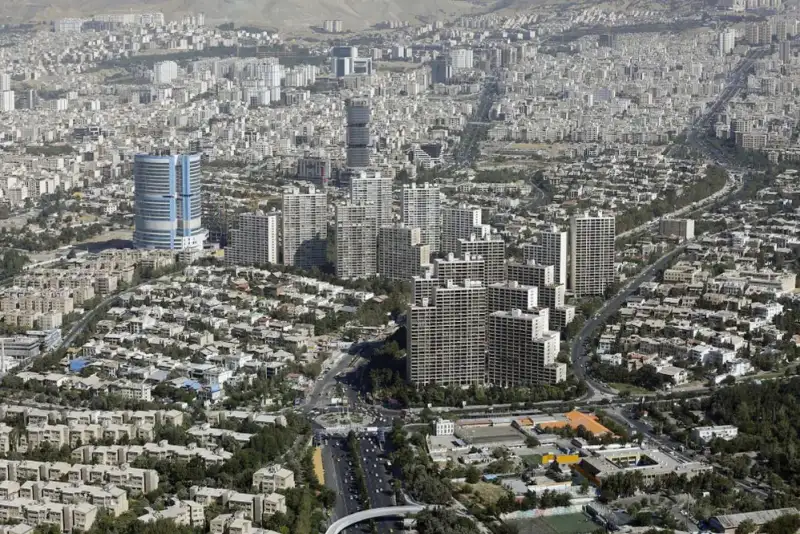 تهویه طبیعی تهران در منطقه 22 با بلندمرتبه‌سازی در حال کور شدن است