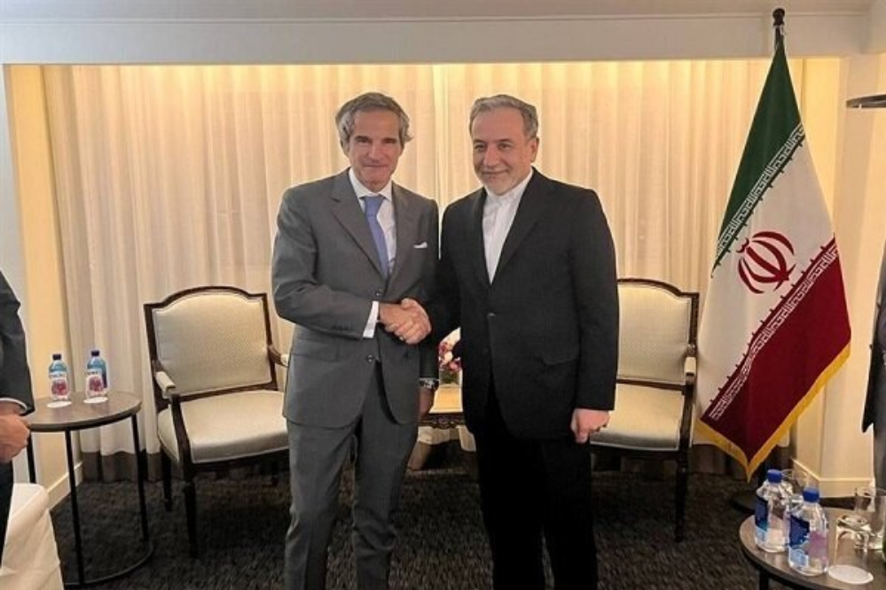 גרוסי פוגש את עראקצ'י בז'נבה