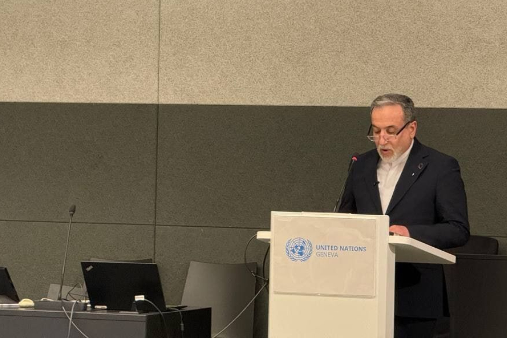 وزير الخارجية: حق إيران في الاستخدام السلمي للطاقة النووية غير قابل للتفاوض