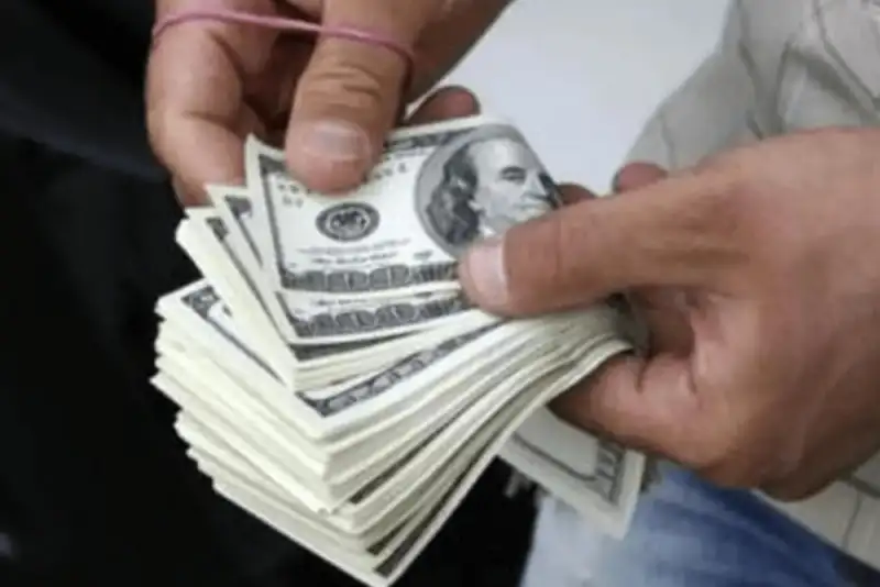 واردکنندگان کالاهای اساسی بخوانند؛ تا این تاریخ به پول خود می‌رسید