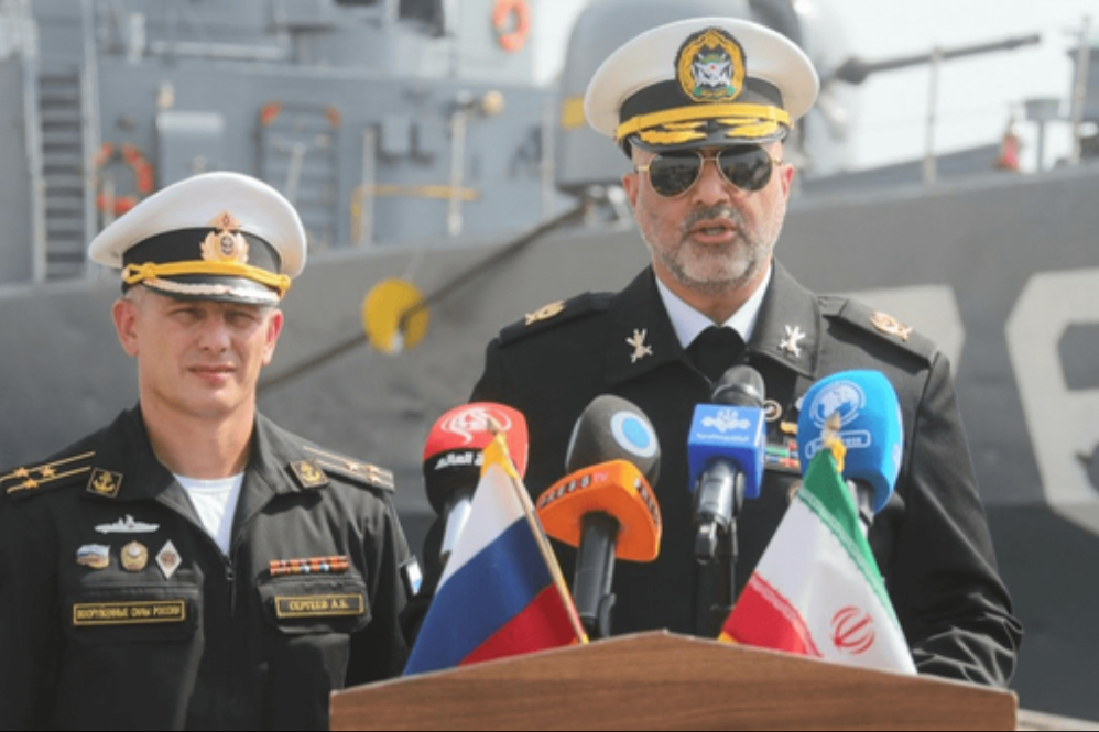 Адмирал Магсудлу: Завтра состоятся совместные ирано-российские учения