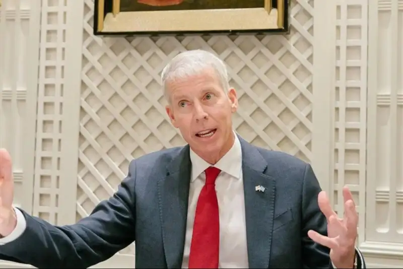 وزیر انرژی آمریکا: اجازه دستیابی ایران به سلاح هسته‌ای را نمی‌دهیم!