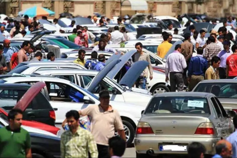 سودجویان بازار خودرو را آشفته کردند