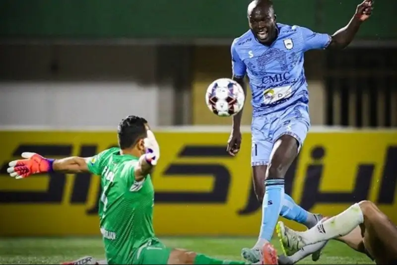 سقوط سنگین صدرنشین لیگ؛ چادرملو گل‌گهر را تحقیر کرد