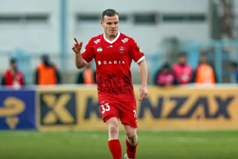 محرومیت مدافع مجارستانی پرسپولیس