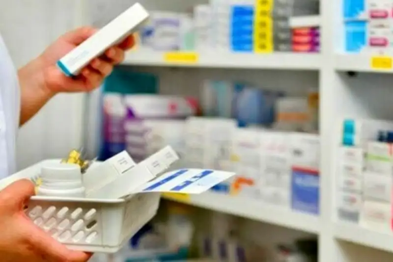 عضو کمیسیون بهداشت: ارز ترجیحی دارو حذف نشده است