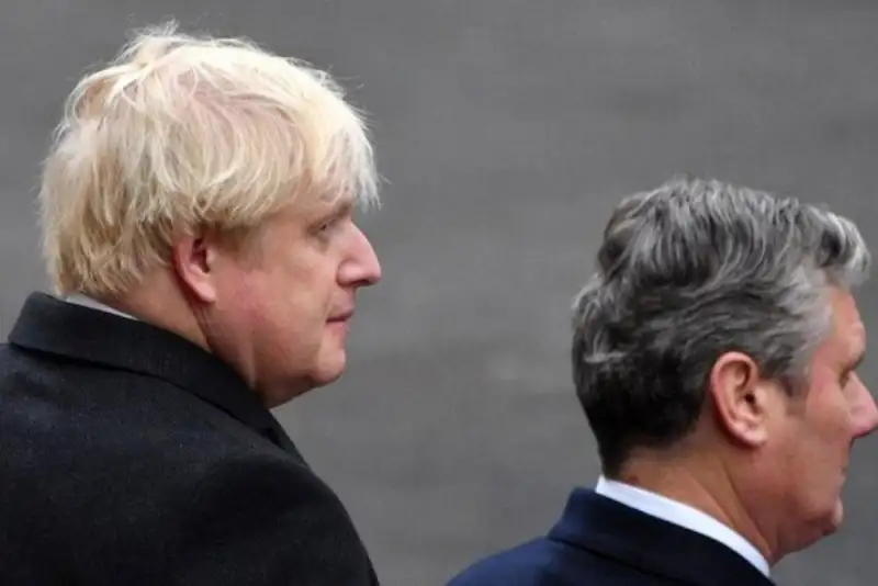 انتقاد جانسون از استارمر برای رد درخواست ترامپ در حمله به ایران