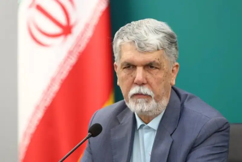 صالحی: ماه رمضان فرصتی برای بازگشت به قرآن است