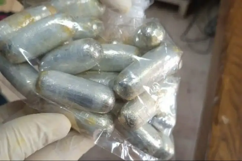 حدود یک کیلو بلع کوکائین در فرودگاه امام کشف شد