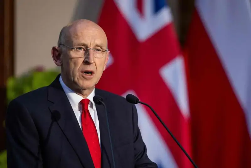 وزیر دفاع انگلیس: آماده اعزام نیروهای حافظ صلح به اوکراین هستیم