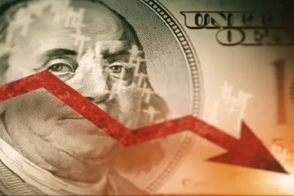 ارزش جهانی دلار کاهش یافت